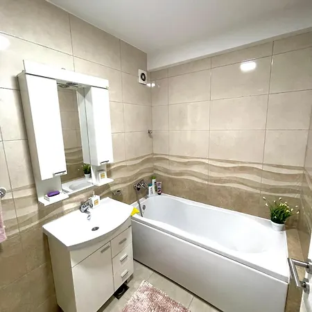 Quiet Luxe Apartman